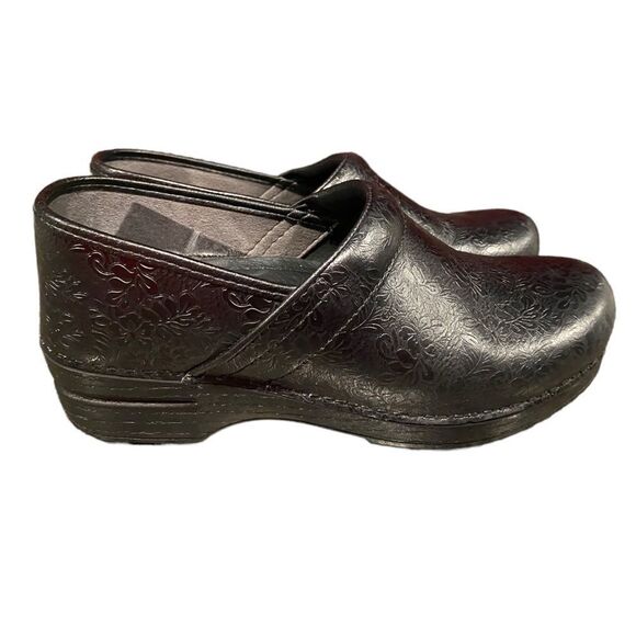 Dansko Pro XP Black Floral Tooled Nursing Clogs - Picture 9 of 17